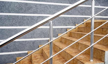 Entreprise pour la fabrication et pose de rampes sur escalier existant 